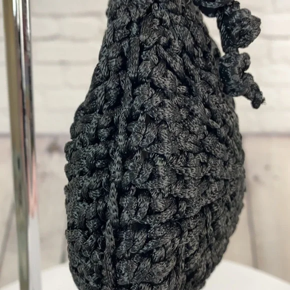 Beautifully Simple Black Crochet Shoulder/Crossbody Bag - Picture 6 of 17